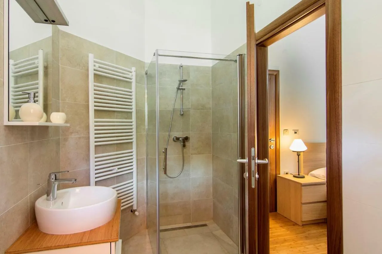 Villa Jadran Nedeščina 0*,  Kroatien