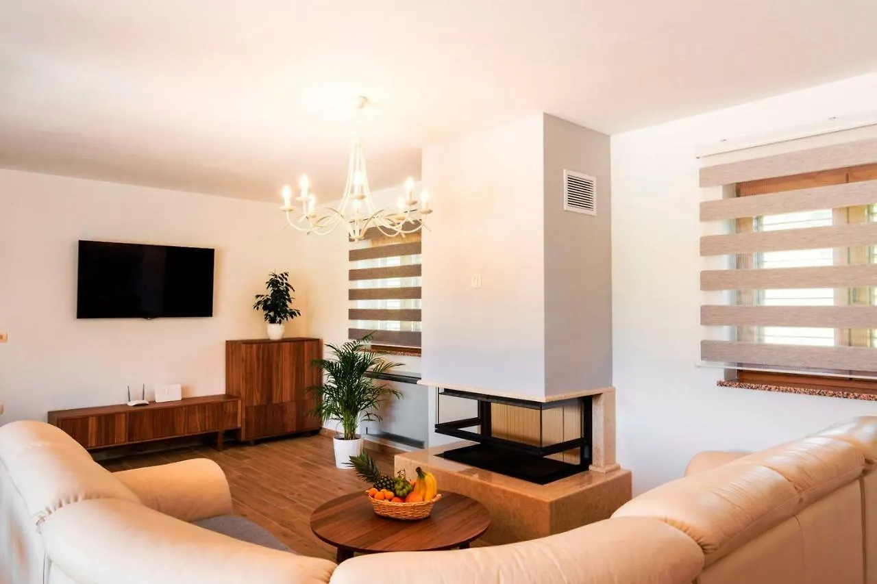Villa Jadran Nedeščina 0*,